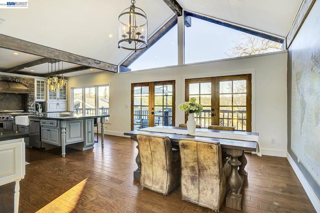 Image 15 of property listing at 19029 Carlton Ave, Castro Valley, CA 94546