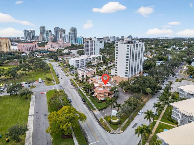 922 N SHORE DRIVE NE, St Petersburg, FL 33701