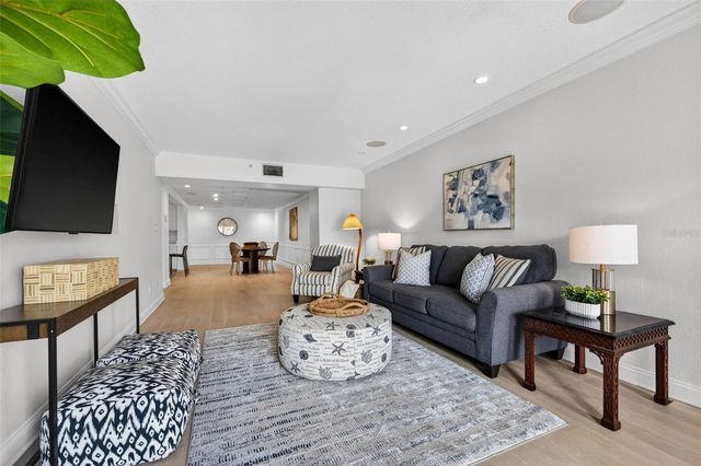 922 N SHORE DRIVE NE, St Petersburg, FL 33701