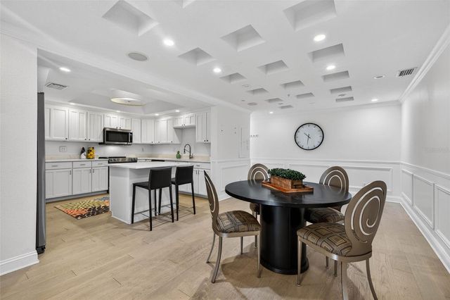 922 N SHORE DRIVE NE, St Petersburg, FL 33701