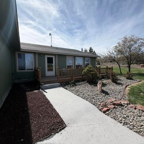 10364 SW Carol Court, Culver, OR 97734