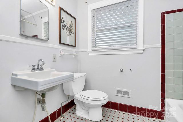 228 Seneca Place, Charlotte, NC 28210