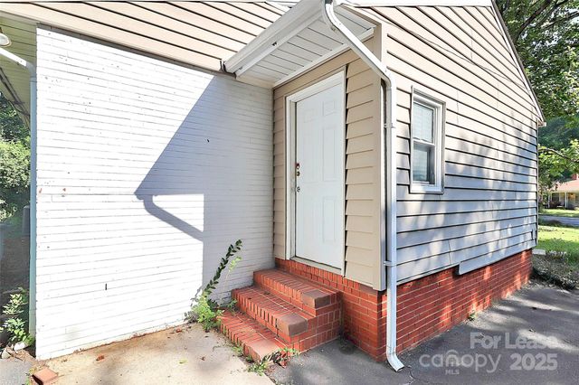 228 Seneca Place, Charlotte, NC 28210