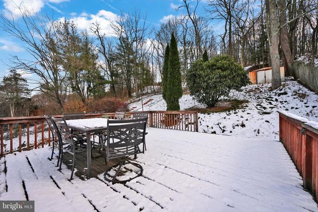277 MOUNT OLIVE BLVD, Shenandoah, PA 17976