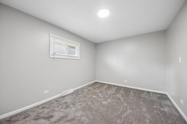 16207 Marshfield Avenue, Markham, IL 60428
