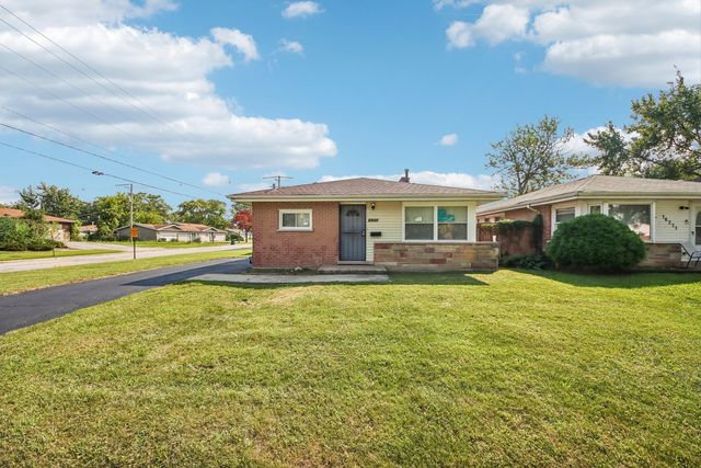 16207 Marshfield Avenue, Markham, IL 60428
