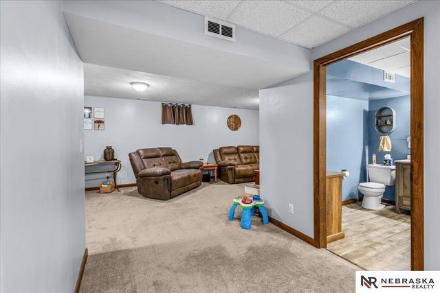 4821 S 57th Street, Lincoln, NE 68516