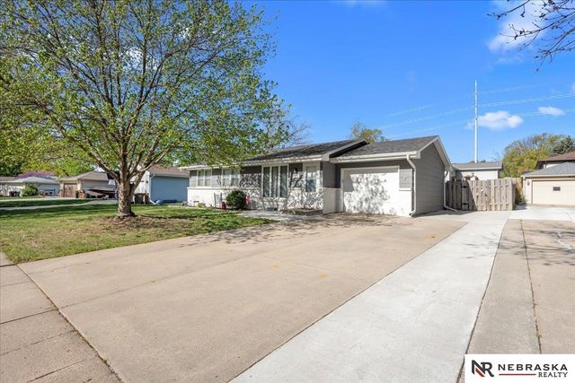 4821 S 57th Street, Lincoln, NE 68516