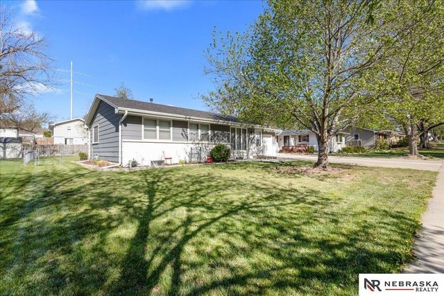 4821 S 57th Street, Lincoln, NE 68516