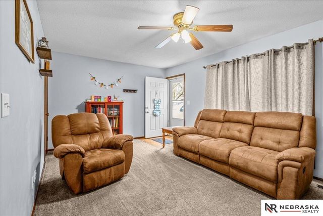 4821 S 57th Street, Lincoln, NE 68516