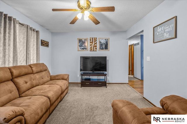 4821 S 57th Street, Lincoln, NE 68516