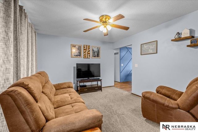 4821 S 57th Street, Lincoln, NE 68516