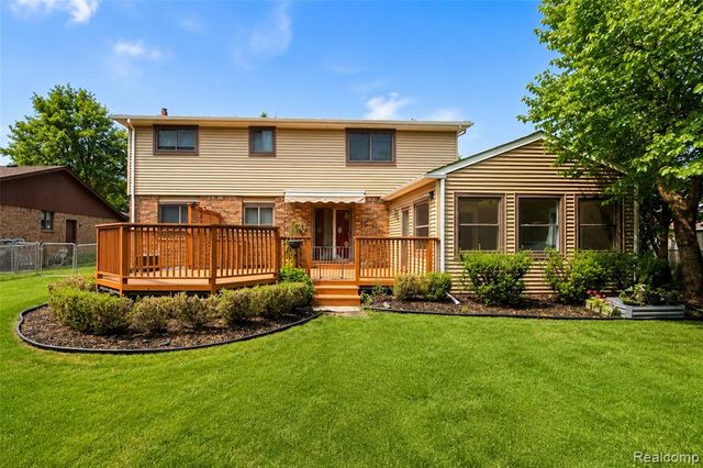 1174 Player Drive, Troy, MI 48085