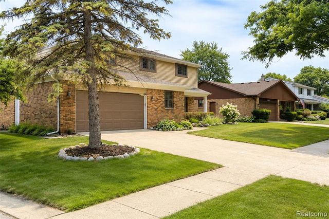 1174 Player Drive, Troy, MI 48085