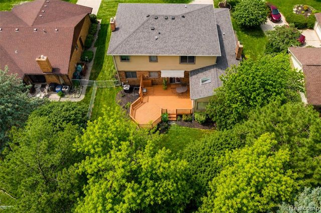 1174 Player Drive, Troy, MI 48085