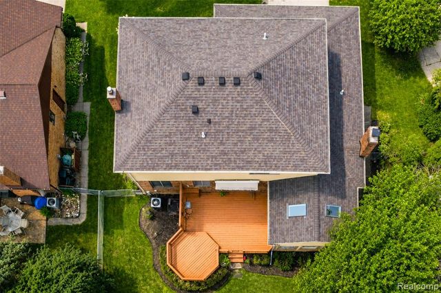 1174 Player Drive, Troy, MI 48085