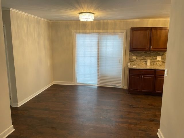 16243 Clifton Park Avenue, Markham, IL 60428