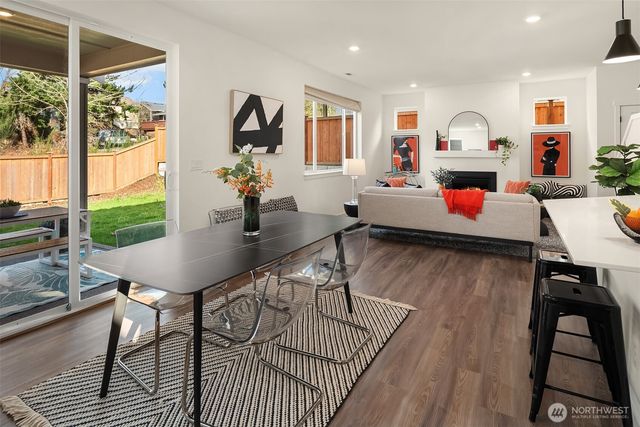 9426 S 237th Street, Kent, WA 98031