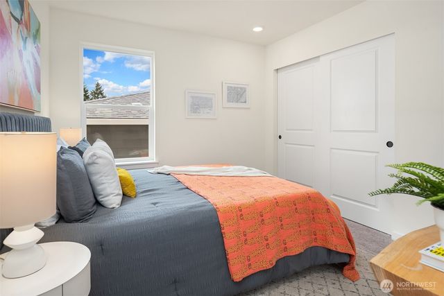 9426 S 237th Street, Kent, WA 98031