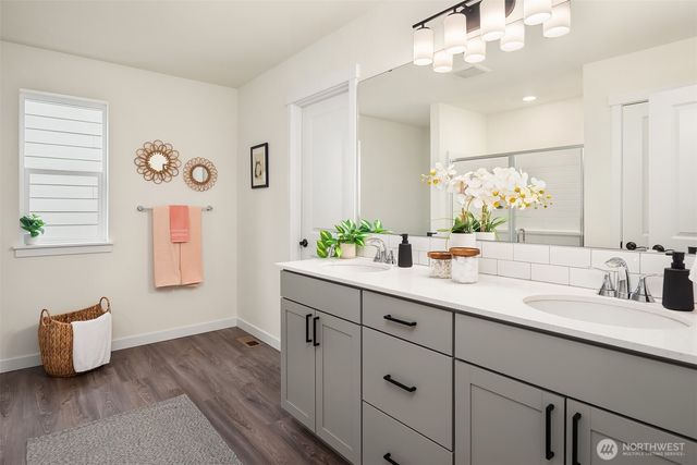 9426 S 237th Street, Kent, WA 98031