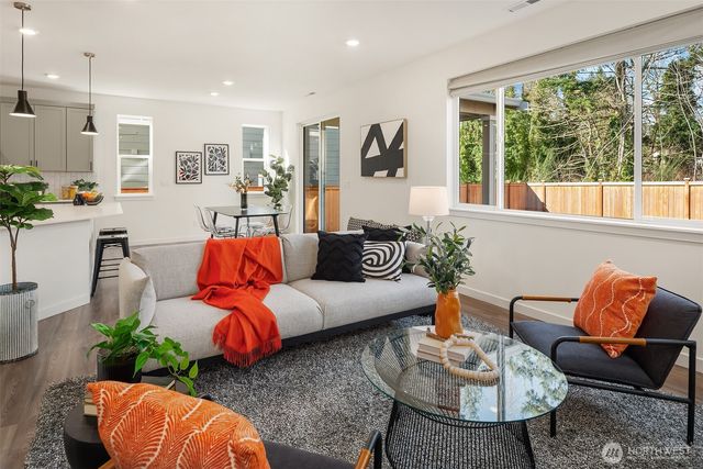 9426 S 237th Street, Kent, WA 98031