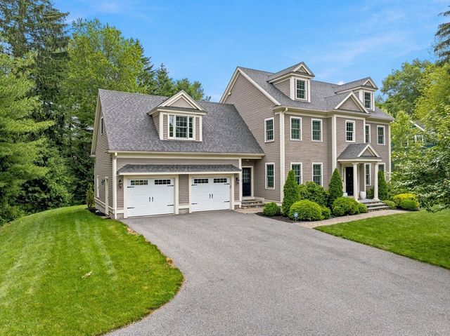 7 Davis Rd, Bedford, MA 01730