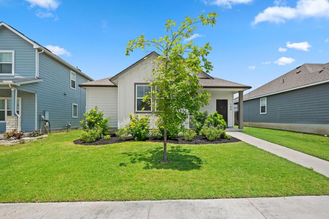 106 Doc Johns DR, Hutto, TX 78634