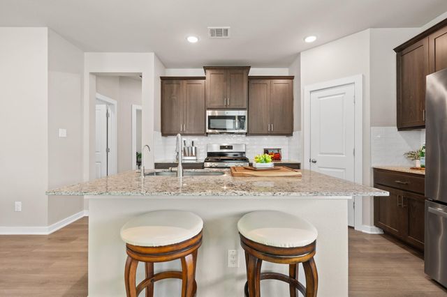 106 Doc Johns DR, Hutto, TX 78634