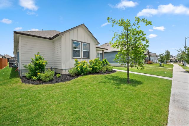 106 Doc Johns DR, Hutto, TX 78634