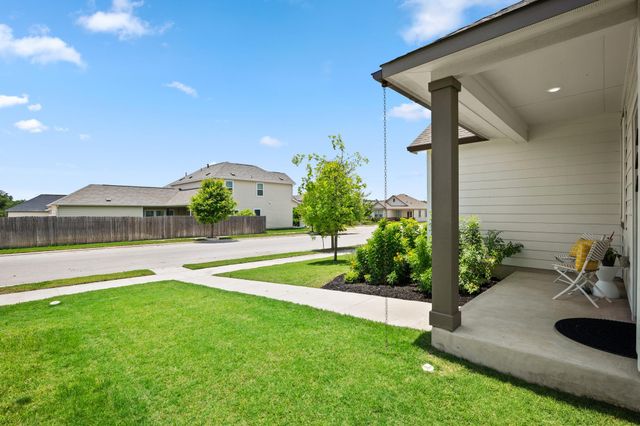 106 Doc Johns DR, Hutto, TX 78634