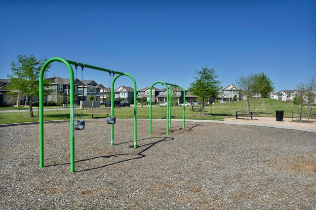 106 Doc Johns DR, Hutto, TX 78634