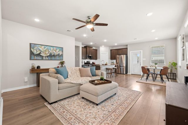 106 Doc Johns DR, Hutto, TX 78634