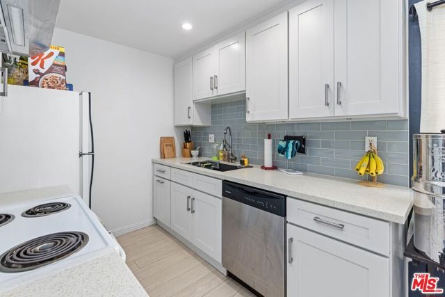 12801 Moorpark Street 206, Studio City (los Angeles), CA 91604