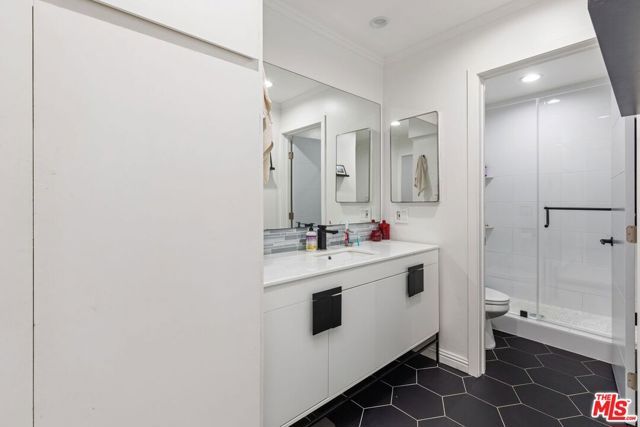 12801 Moorpark Street 206, Studio City (los Angeles), CA 91604