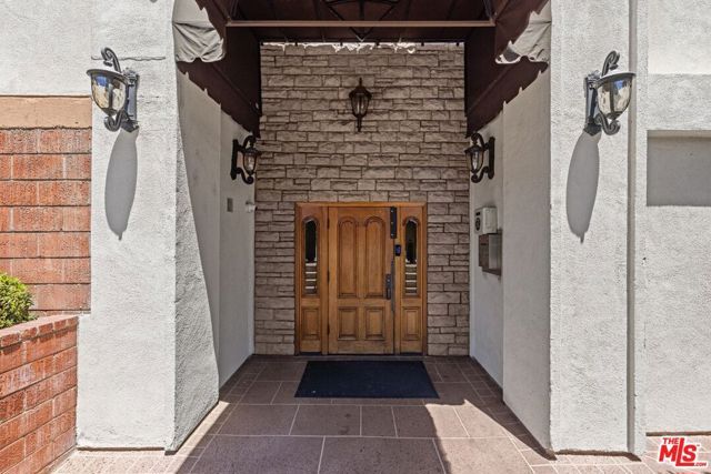 12801 Moorpark Street 206, Studio City (los Angeles), CA 91604