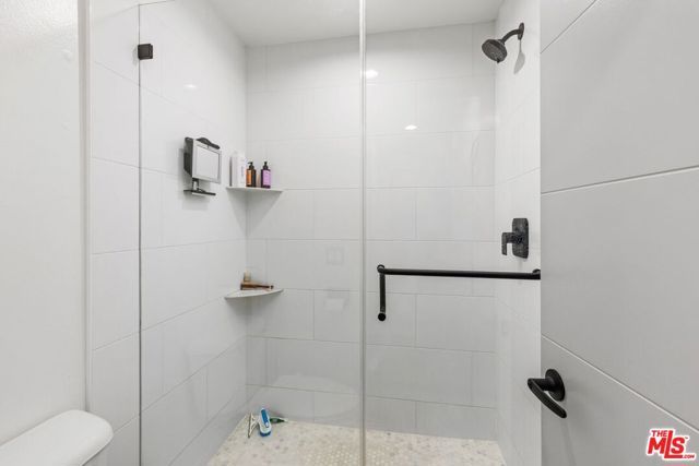 12801 Moorpark Street 206, Studio City (los Angeles), CA 91604