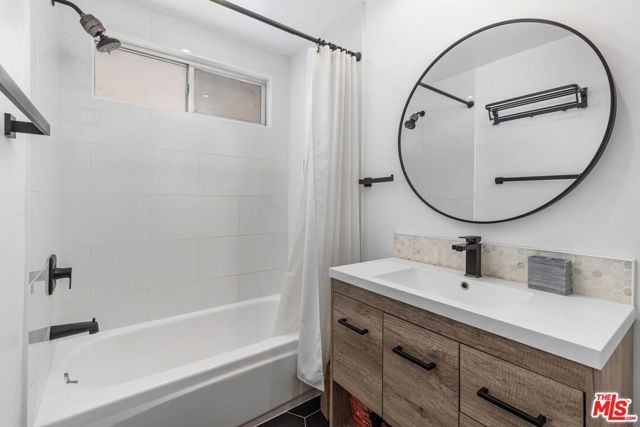 12801 Moorpark Street 206, Studio City (los Angeles), CA 91604