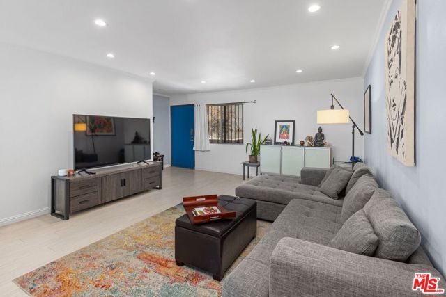 12801 Moorpark Street 206, Studio City (los Angeles), CA 91604