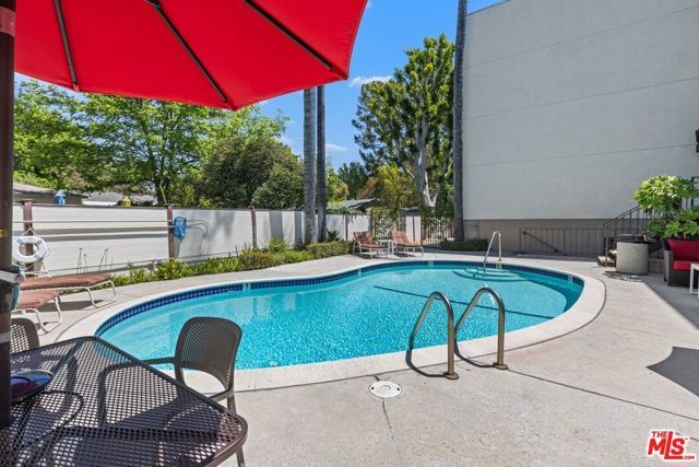 12801 Moorpark Street 206, Studio City (los Angeles), CA 91604
