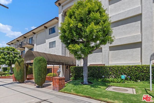 12801 Moorpark Street 206, Studio City (los Angeles), CA 91604