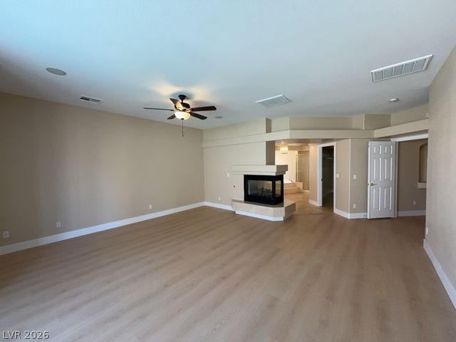 11155 Grants Landing, Las Vegas, NV 89141