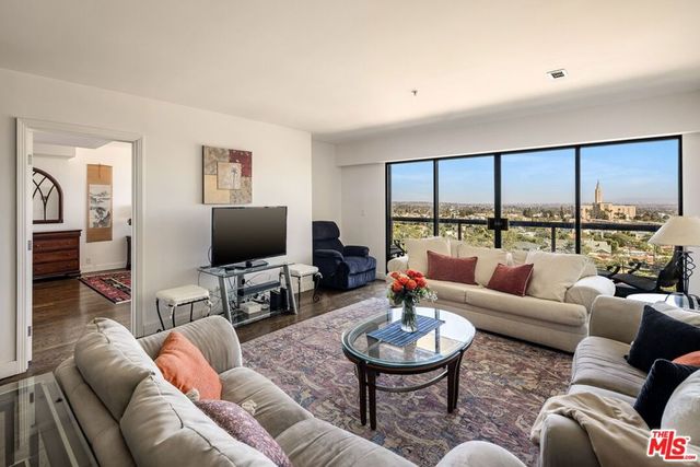 10724 Wilshire Boulevard 712, Los Angeles, CA 90024