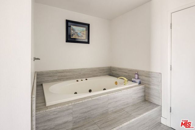 10724 Wilshire Boulevard 712, Los Angeles, CA 90024