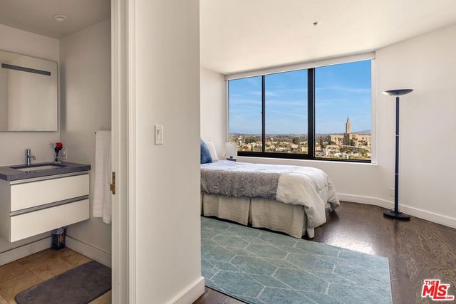 10724 Wilshire Boulevard 712, Los Angeles, CA 90024