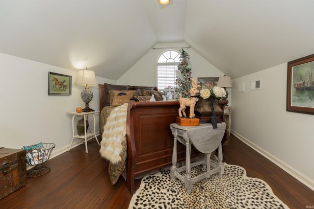 2904 Laura Lynn Lane, Newburgh, IN 47630