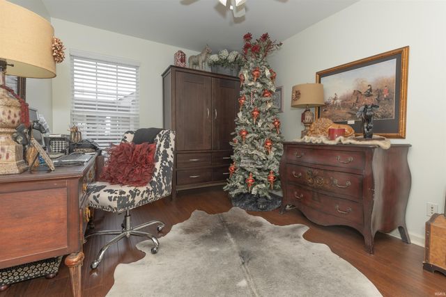 2904 Laura Lynn Lane, Newburgh, IN 47630