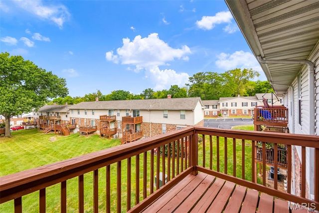 773 Delray Drive D, St Peters, MO 63376