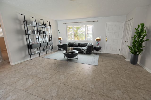 417 SE Verada Avenue, Port St. Lucie, Port St Lucie, FL 34983