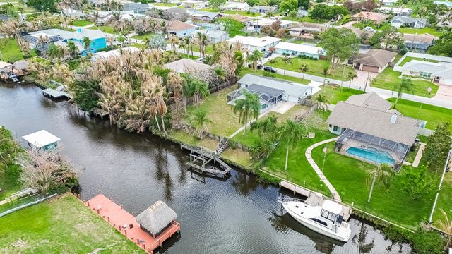 417 SE Verada Avenue, Port St. Lucie, Port St Lucie, FL 34983
