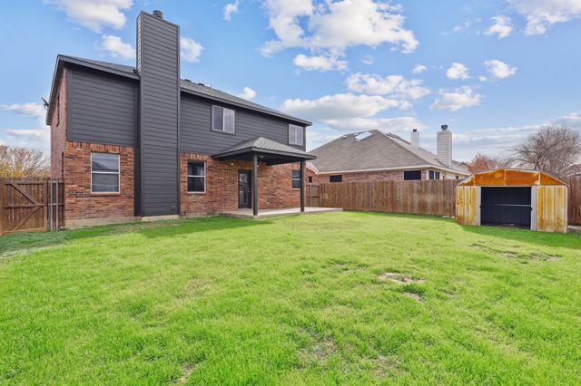 10813 Middleglenn Road, Fort Worth, TX 76052
